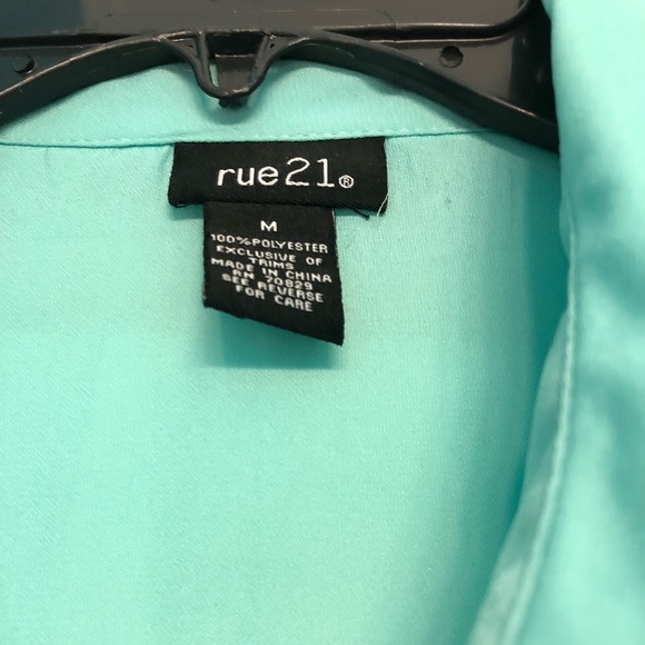 SHEER BUTTON DOWN BLOUSE - Picture 3 of 4